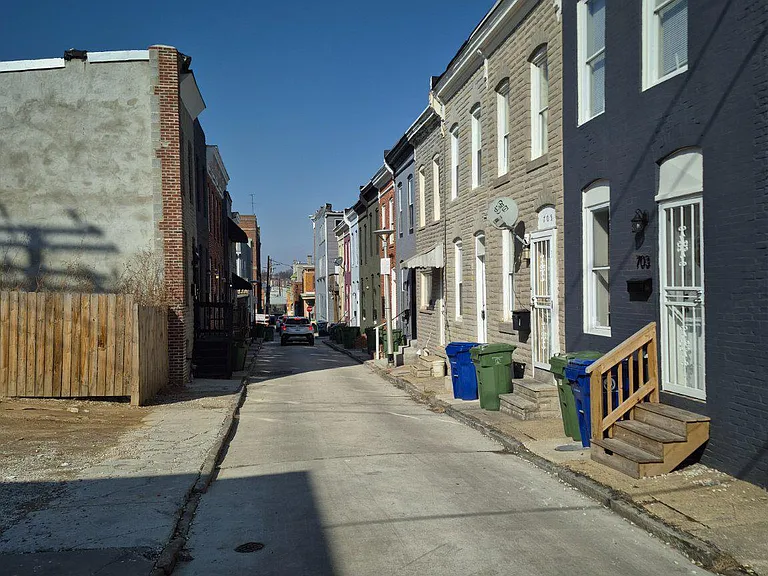 707 N Duncan St — Photo 23