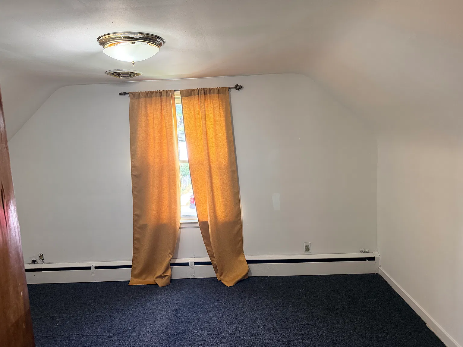 2 bed, $850 — Photo 2