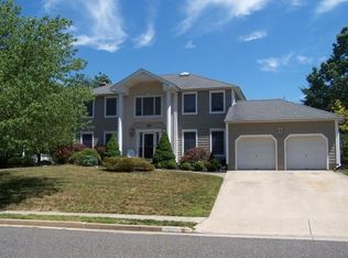 3250 Rambling Hill Ct, Allenwood, NJ 08720