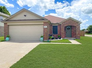 8031 Berkely Ct, Baytown, TX 77521