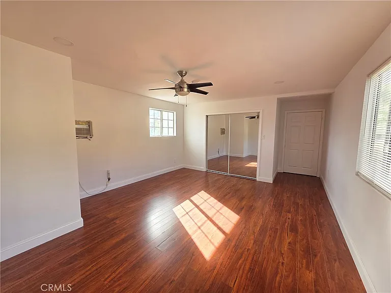 13501 Egbert St — Photo 55