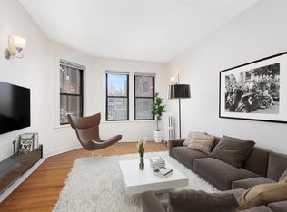 632 West Addison, Chicago, IL 60613