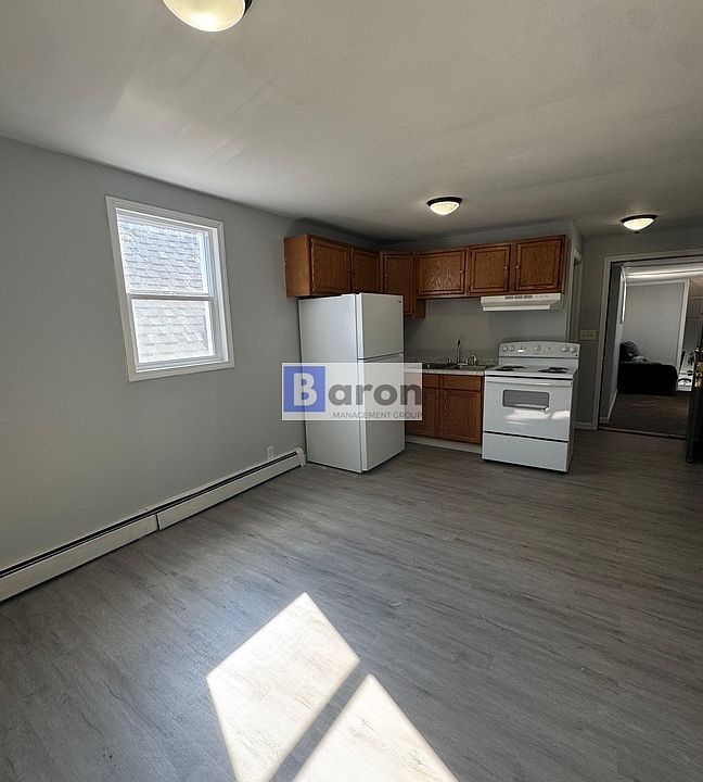 1st image of 417 S Jackson St #4