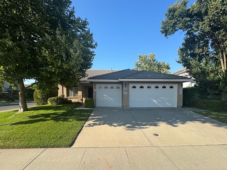 1st image of 9908 Prairie Dunes Way