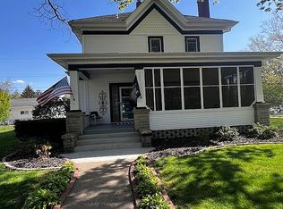 201 E Union St, Manchester, IA 52057