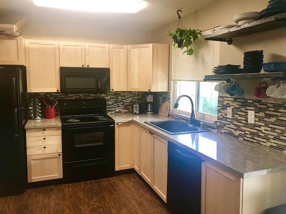 1st image of 9116 Clendenen Way