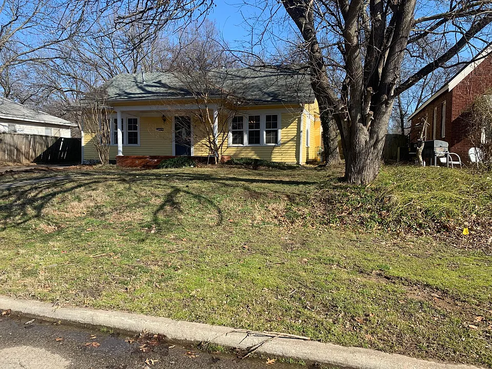 1829 N Beard Ave