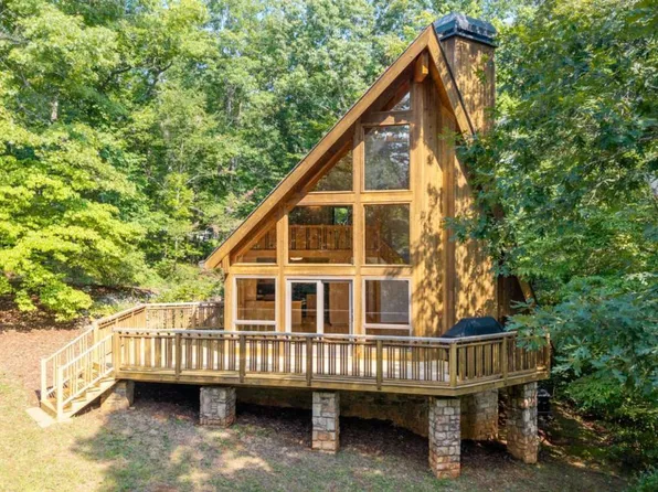 464 Poole Rd, Ball Ground, GA 30107