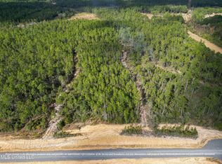 2 N Crawfo Rd, Kiln, MS 39556