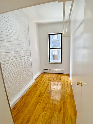 Rented by Bohemia Realty Group | media 17