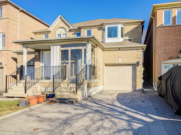 123 Sassafras Cir, Vaughan, ON L4J 8M9