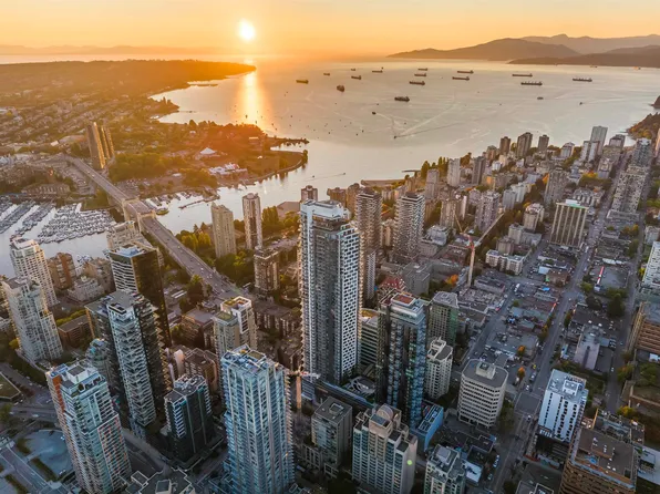 1289 Hornby St #5602, Vancouver, BC V6Z 0G7