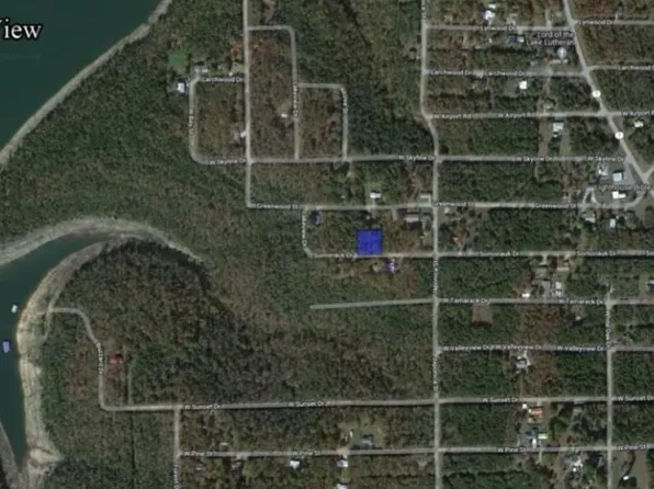 32-33 W Somonauk Dr, Lead Hill, AR 72644