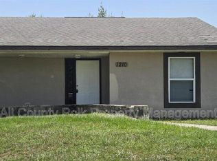 1210 Fairway Dr, Lakeland, FL 33801