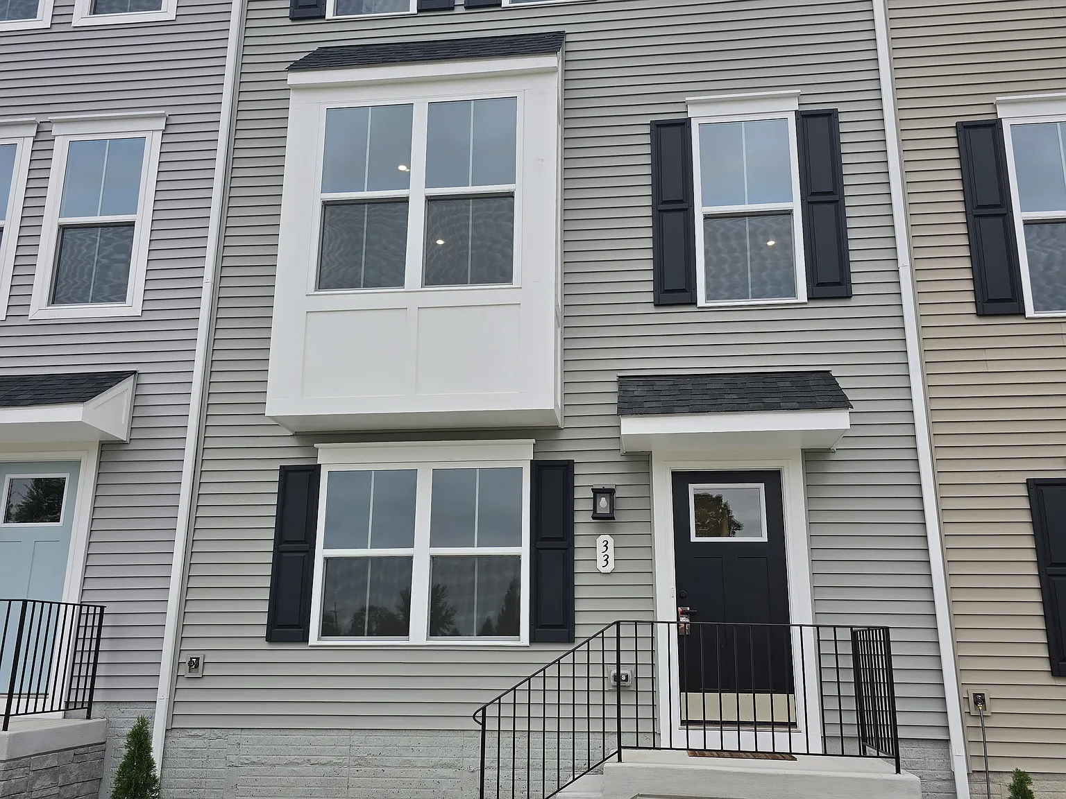 4 bed, 1894 sqft, $2,195 — Photo 1