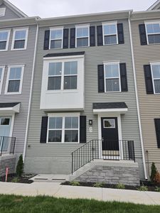 33 Oasis Ave, Ranson, WV, 25438