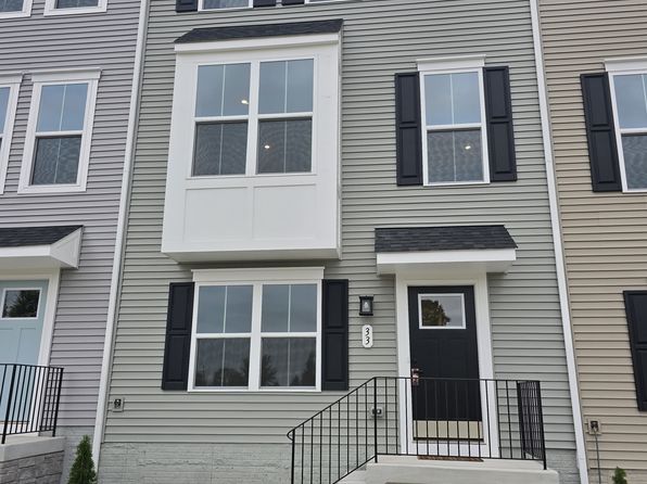 33 Oasis Ave