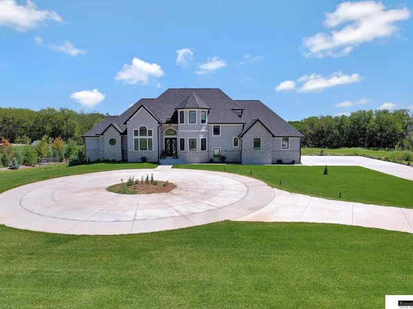 17380 S 77th Point, Hickman, NE 68372