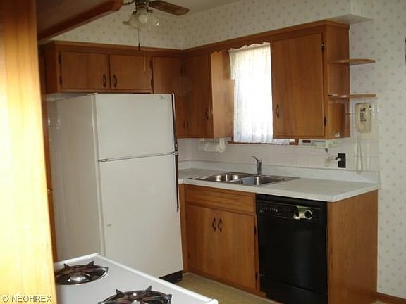 3rd image of 30113 Fern Dr