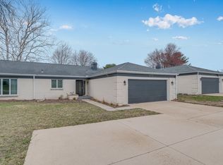 2113 S Duncan Rd, Champaign, IL 61822