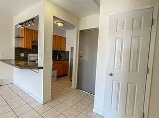 25-42 37th St APT 4R, Astoria, NY 11103