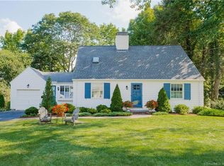 11 Fairfield Rd, West Hartford, CT 06117