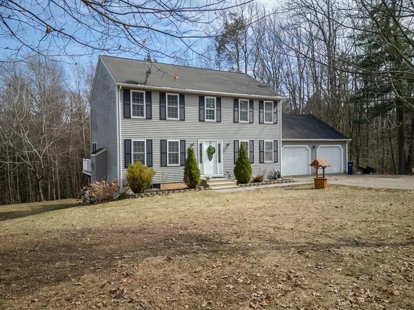 11 Lauren Ln, Fiskdale, MA 01518