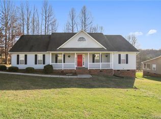 143 Deer Haven Dr, Statesville, NC 28625