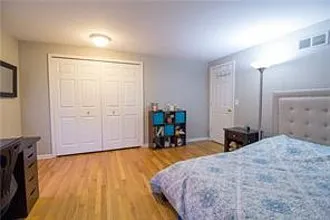 2317 Parmenter Blvd — Photo 6