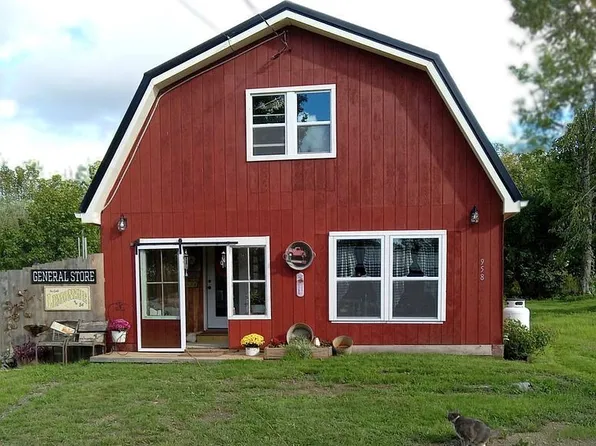 958 Main St, Calais, ME 04619