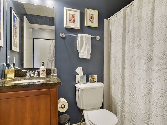 5th image of 3540 Hennepin Ave S #303