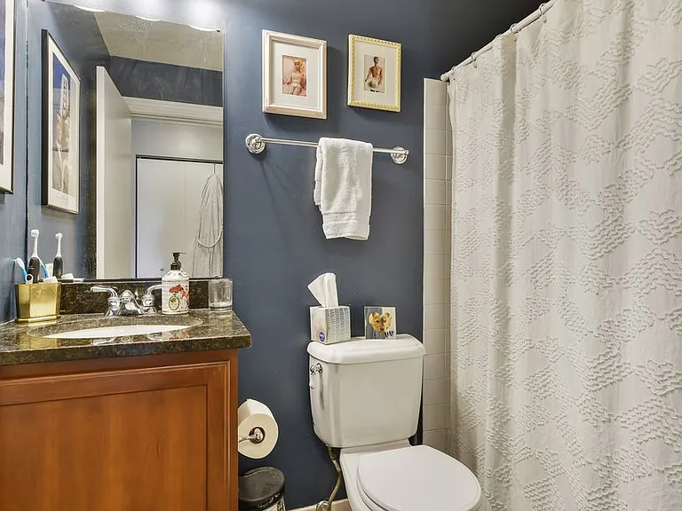 3540 Hennepin Ave S #303 — Photo 9