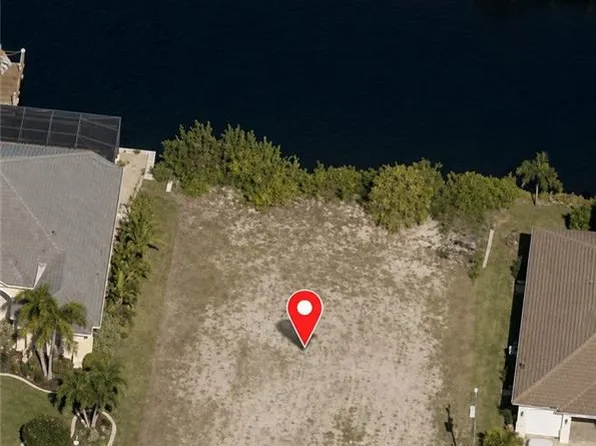 3621 Ceitus PKWY, CAPE CORAL, FL 33991