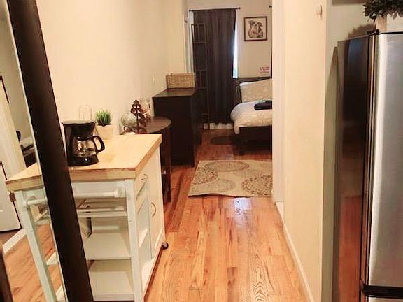 5th image of 1134 Beach Ave Floor 1