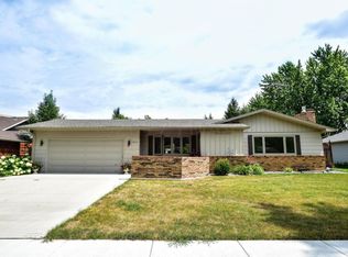 2843 Maple St N, Fargo, ND 58102