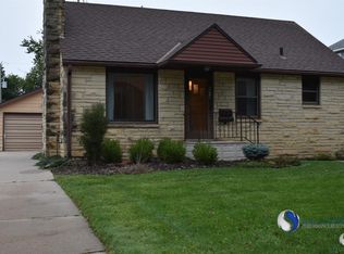 6918 Lexington Ave, Lincoln, NE 68505