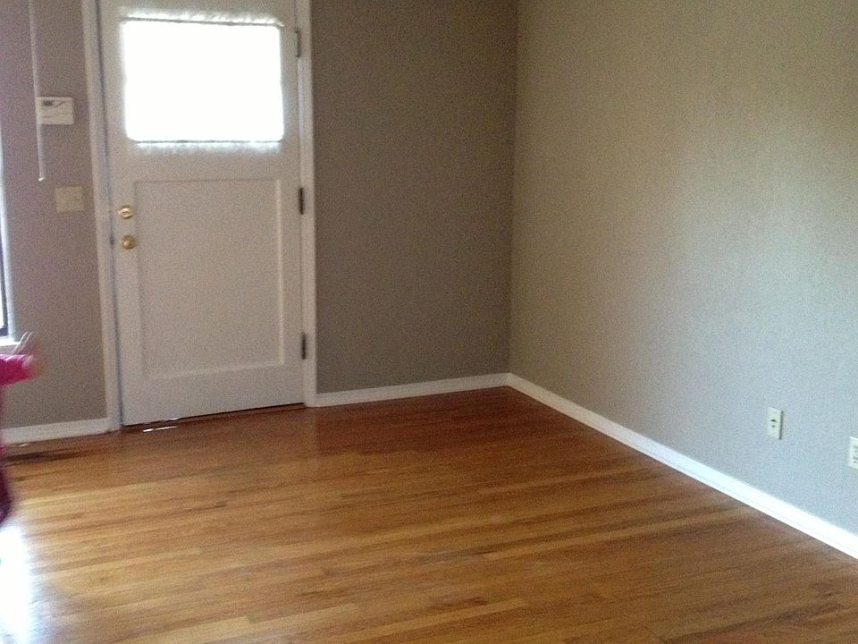 1st image of 1925 Hasley Dr