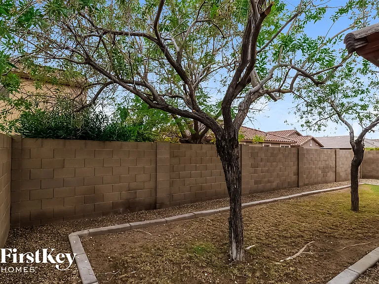 15293 W Morning Glory St — Photo 14