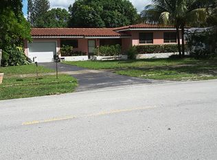 121 NW 143rd St, Miami, FL 33168
