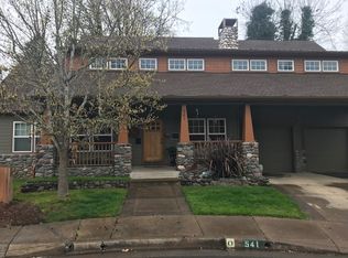 541 Walnut Pl, Springfield, OR 97477