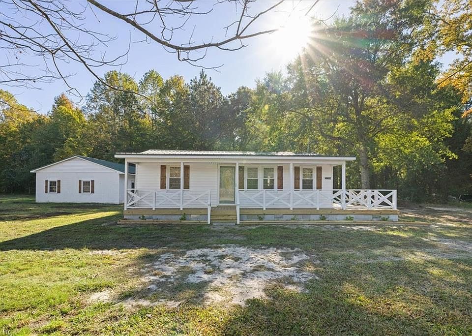 1st image of 32399 Rochelle Swamp Rd