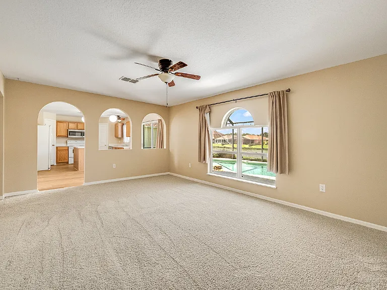 2081 Brookshire Cir — Photo 17
