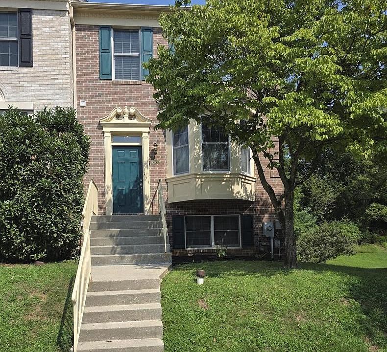 1st image of 937 Walnutwood Rd