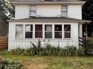 1208 Hays Park Ave, Kalamazoo, MI 49001