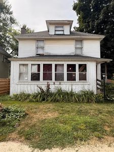 1208 Hays Park Ave, Kalamazoo, MI, 49001