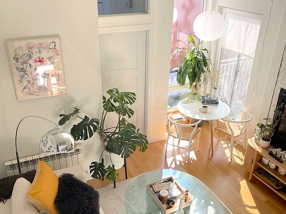 2nd image of 220 Richardson St #2B