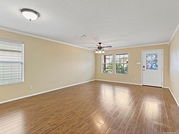 5th image of 3823 Arrowwood Bend