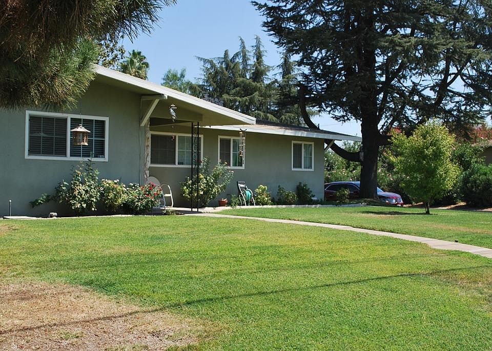 1st image of 5210 N Del Mar Ave