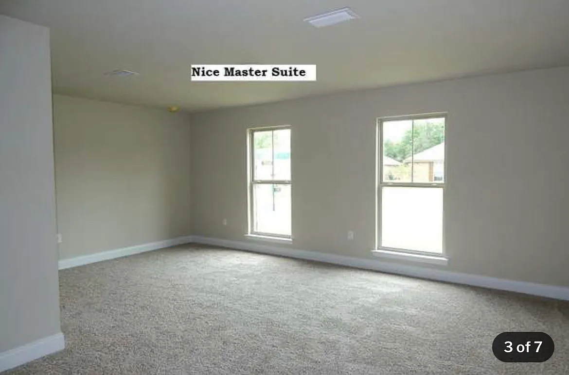 4 bed, 2207 sqft, $2,300 — Photo 4