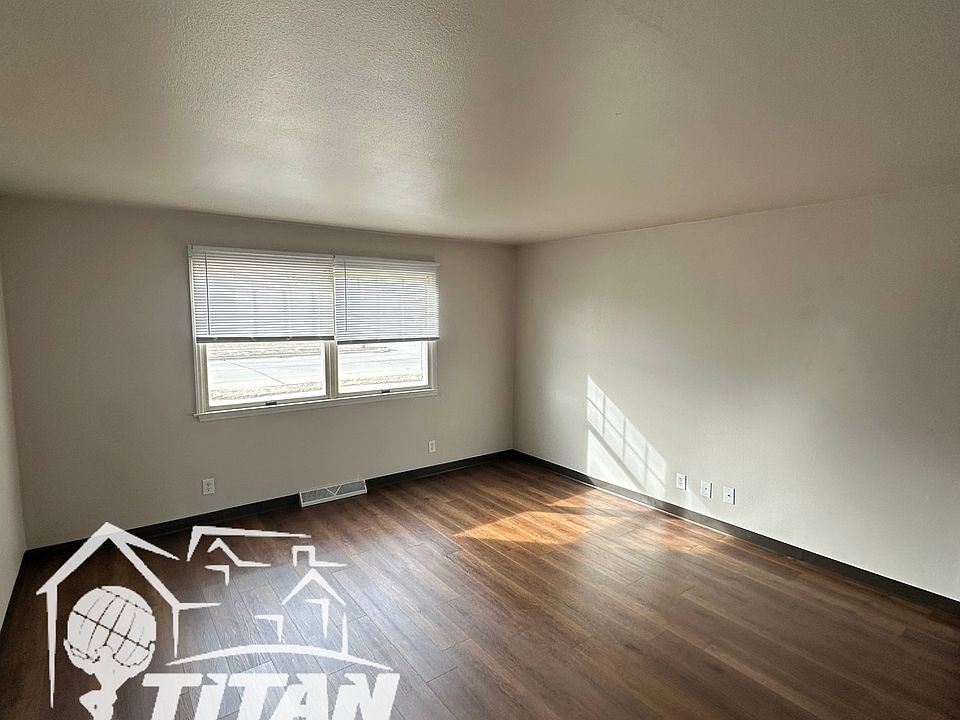 1st image of 1260 Cumberland Trl #B